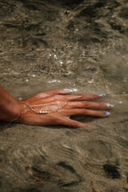 Hand Chain Triple Pearl