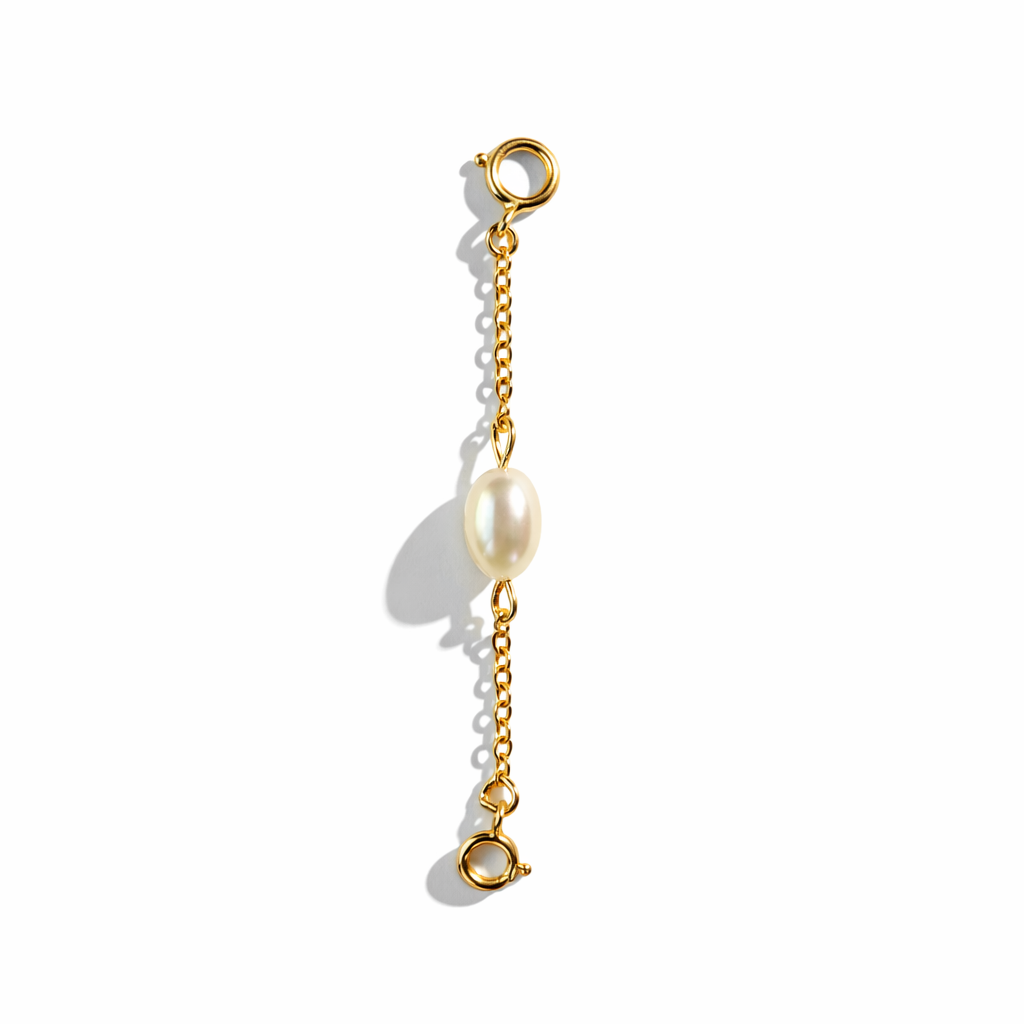 The Gold Connector with Oval Pearl